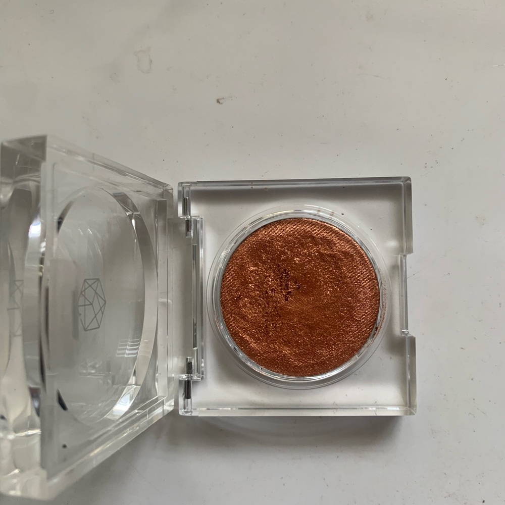 Em Cosmetics Cosmic Pearl Dewy Eyeshadow
